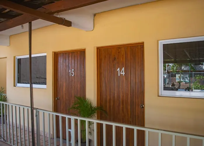 Hotel Colonial Zihuatanejo