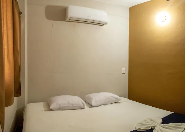 Hotel Colonial *