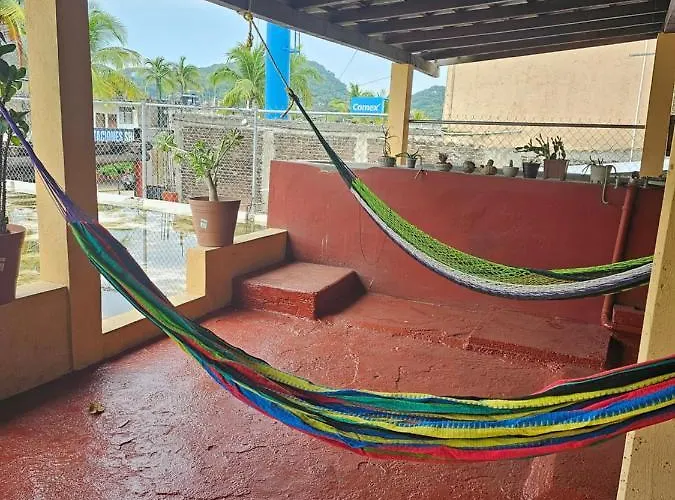 Colonial *